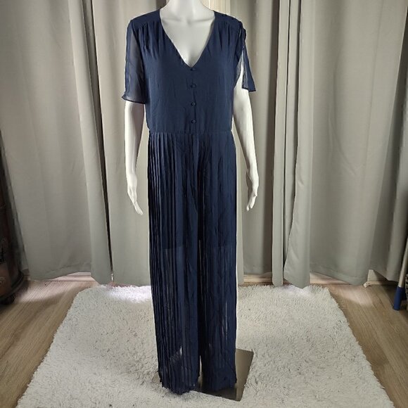 C. Est 1946 Women's Navy Blue Pants Jumpsuit Pleated Flared Sleeves Size L (NWT) - Picture 1 of 10
